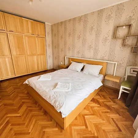 1br Next To Grand Mall Варна